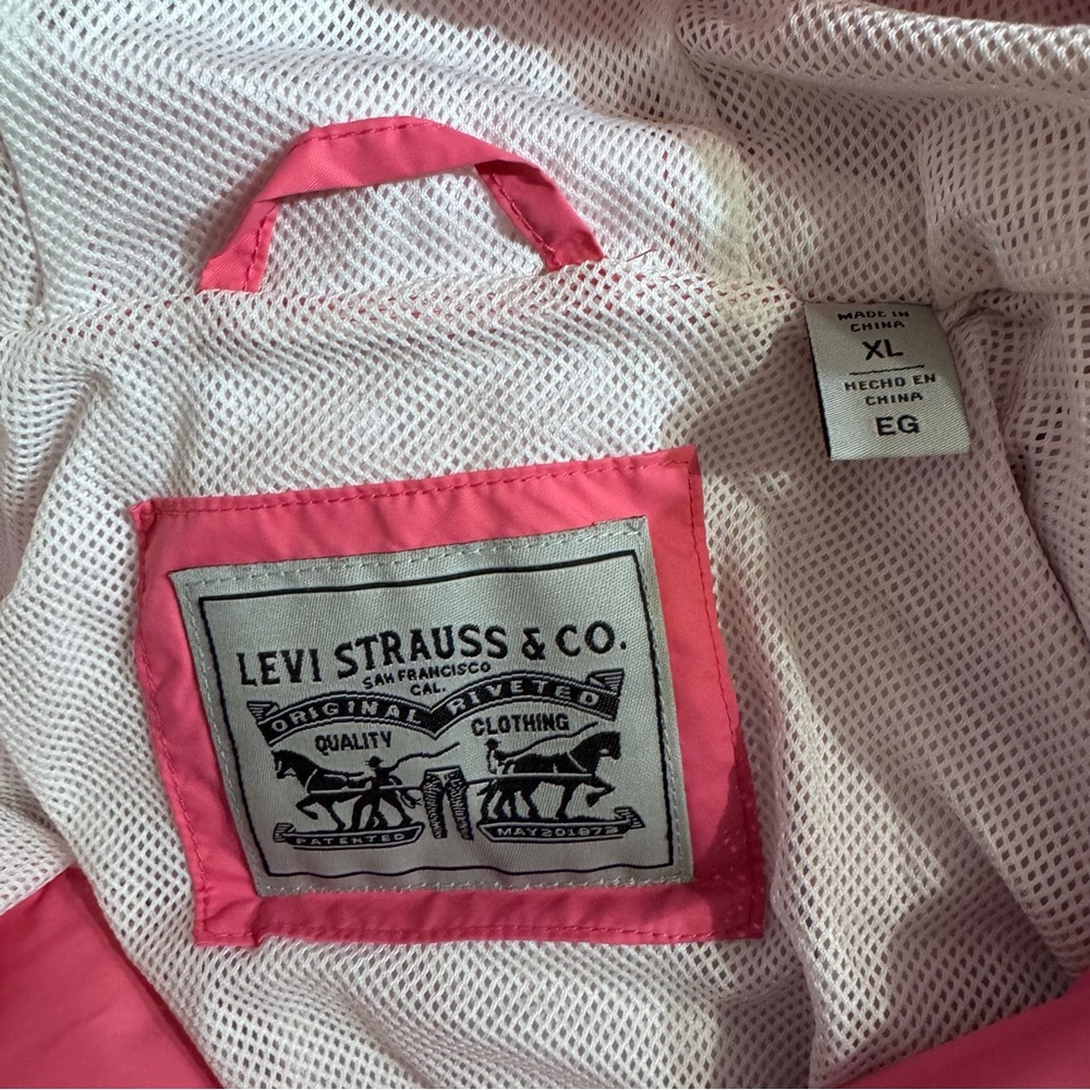 Levi’s Pink Nylon Retro Raincoat XL | Y2K Streetwear Hooded Windbreaker - Picture 7 of 7